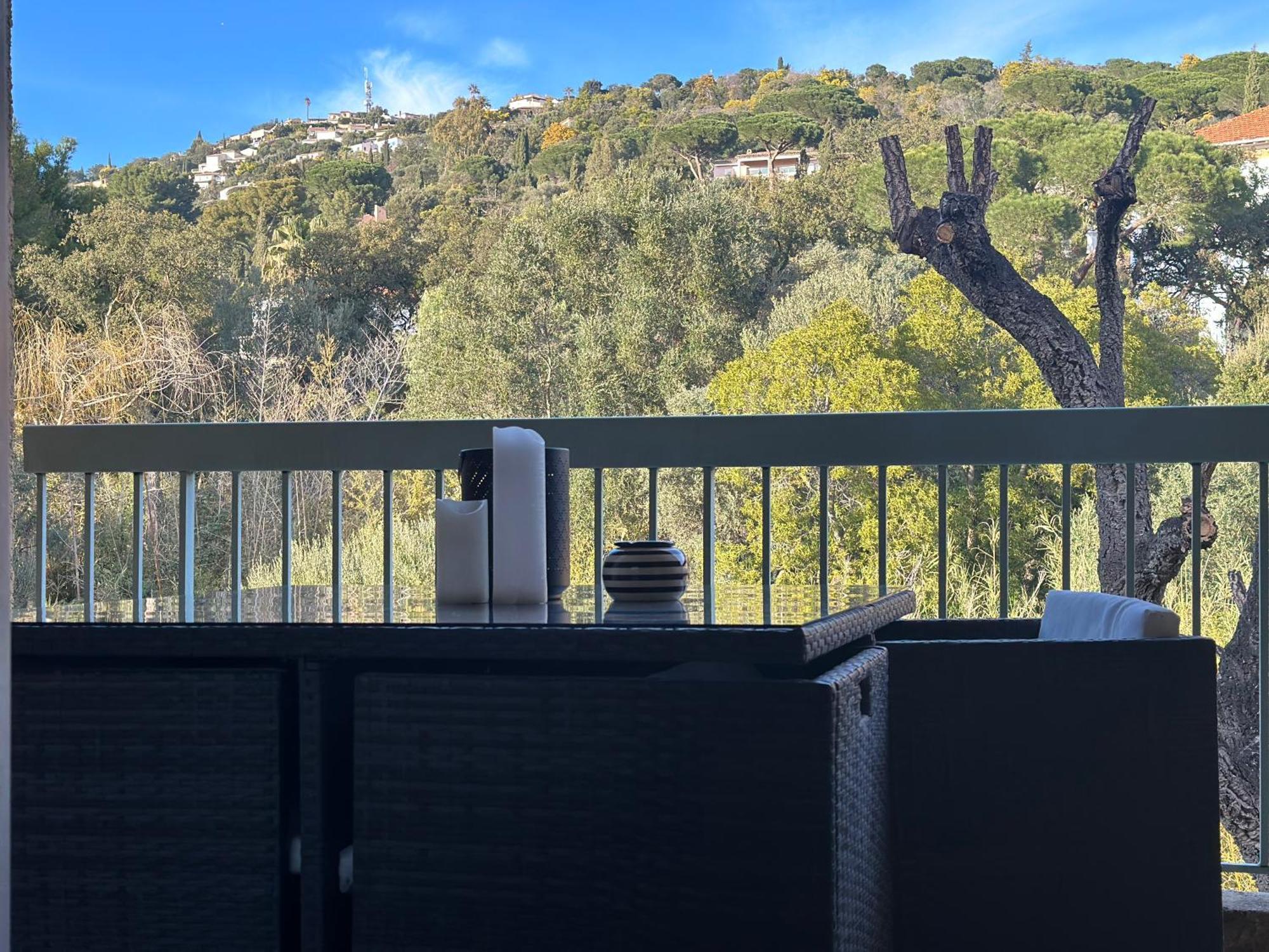 קבלייר-סור-מר Appartement Residence Santa Barbara Avec Piscine Et A 750M De La Plage מראה חיצוני תמונה