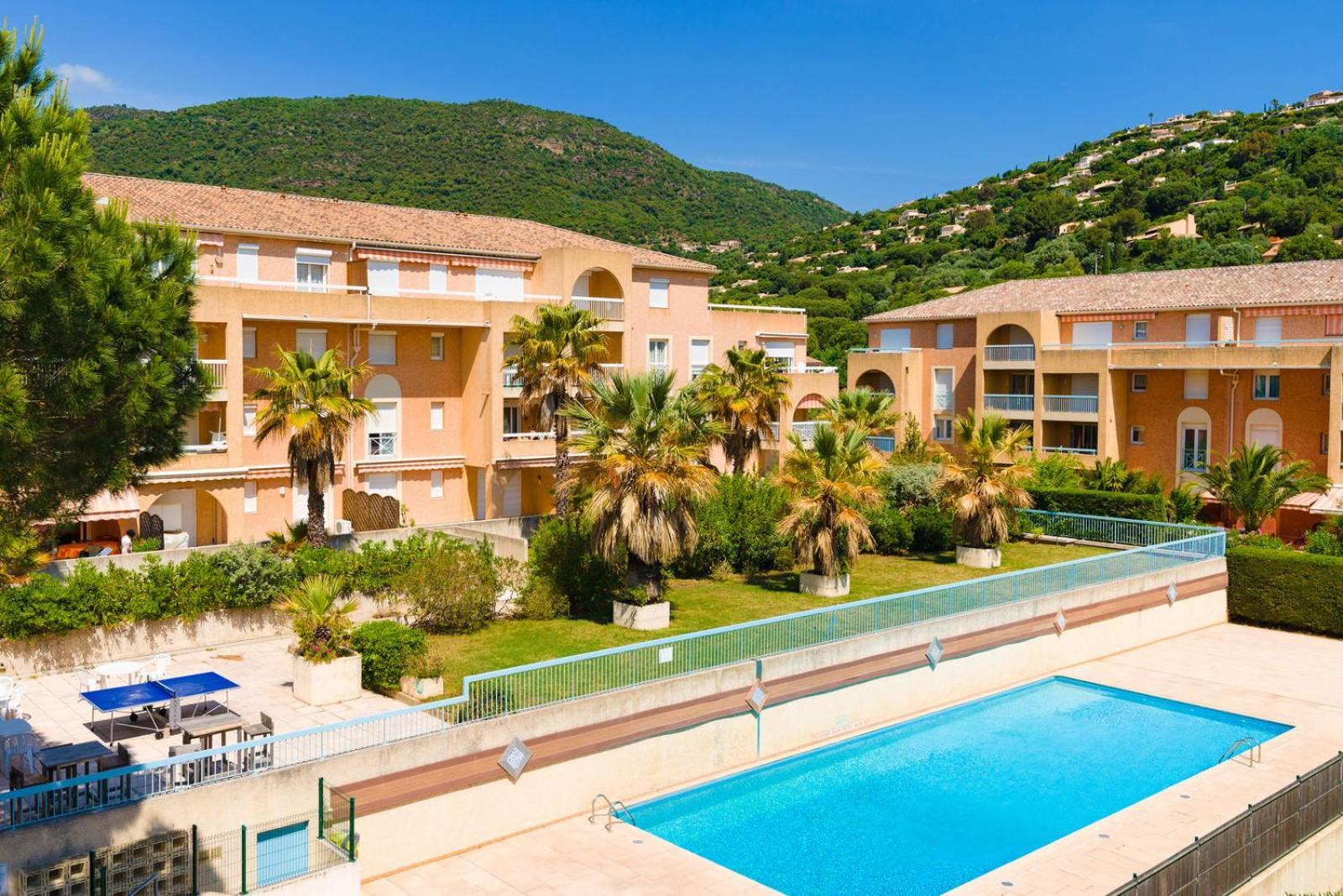 קבלייר-סור-מר Appartement Residence Santa Barbara Avec Piscine Et A 750M De La Plage מראה חיצוני תמונה